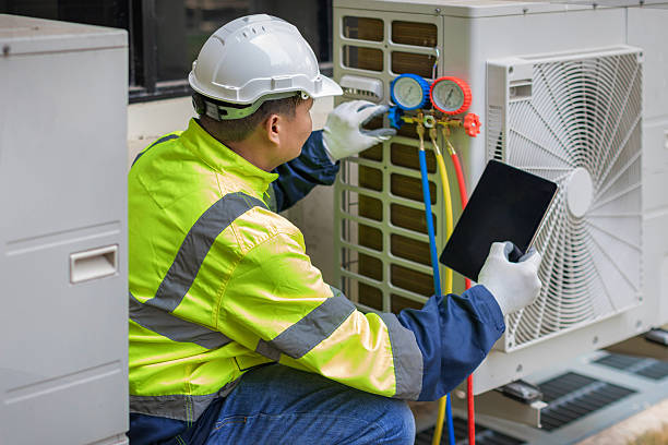 Professional Hvac Maintenance technician working in Willis, TX